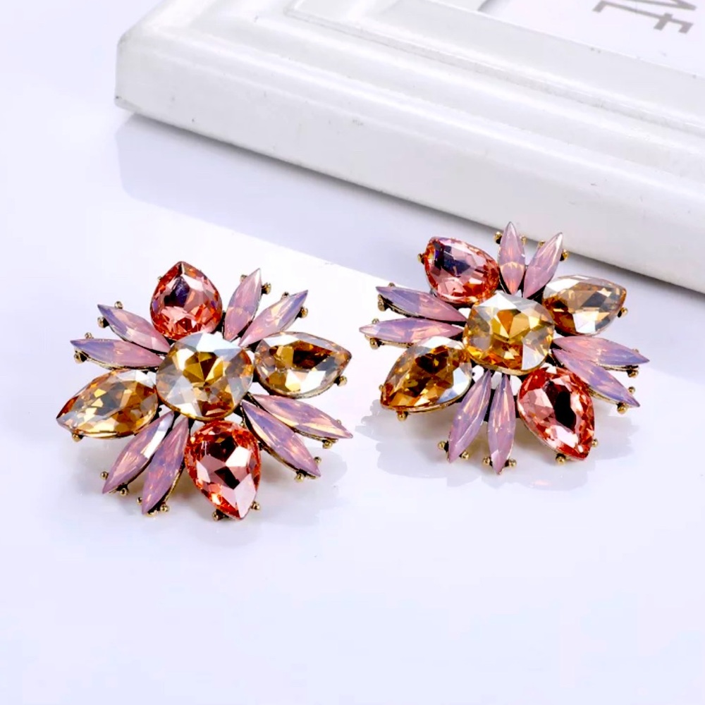 Pink and gold flower rhinestones earrings